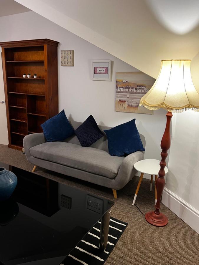 No 5 - Large 1 Bed Near Sefton Park And Lark Lane Appartement Liverpool Buitenkant foto