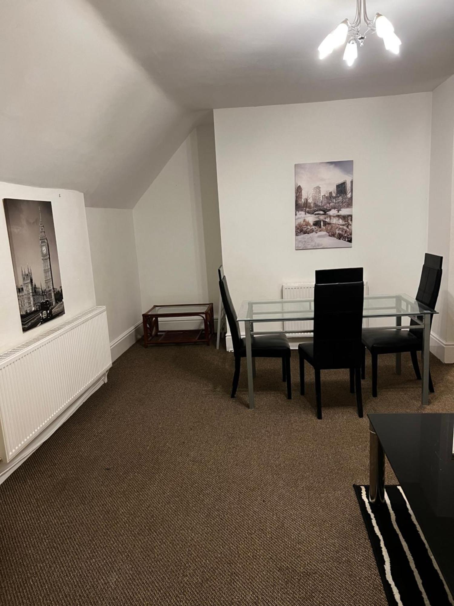 No 5 - Large 1 Bed Near Sefton Park And Lark Lane Appartement Liverpool Buitenkant foto